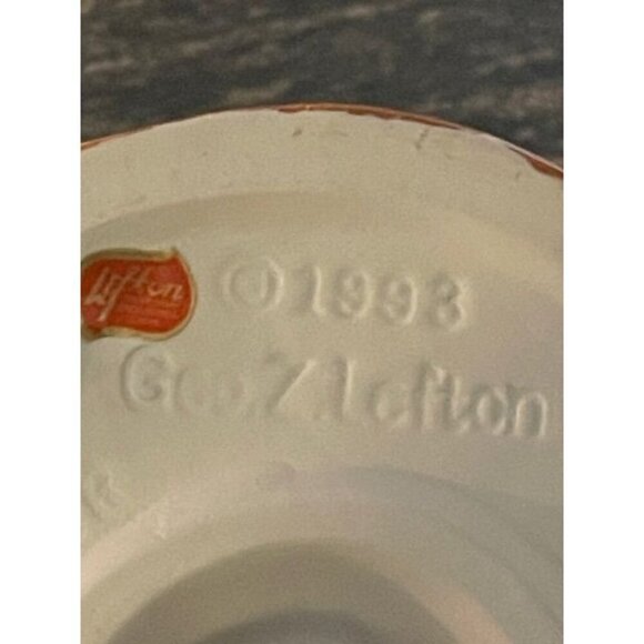 Leflon China Hand-Painted Cape May Point Lighthouse Figurine - Picture 9 of 15